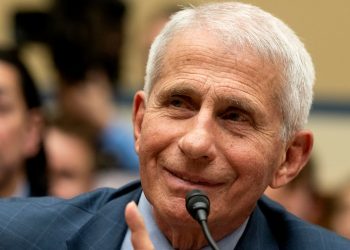 Fauci sees ‘degree of schizophrenia’ in US