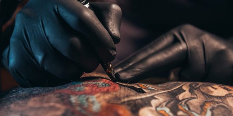 Many tattoo inks contaminated with bacteria: FDA