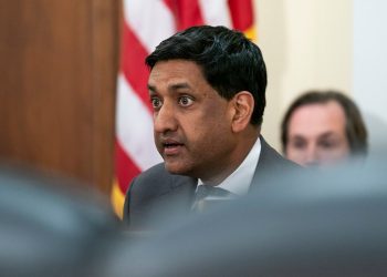 Khanna introduces bill addressing gender disparity in autism diagnosis