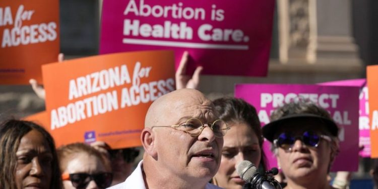 Poll: Strong bipartisan majorities in swing states oppose criminalizing abortion