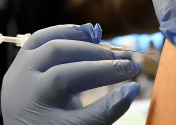 Survey says most Americans plan to get flu shot, but not COVID-19 booster