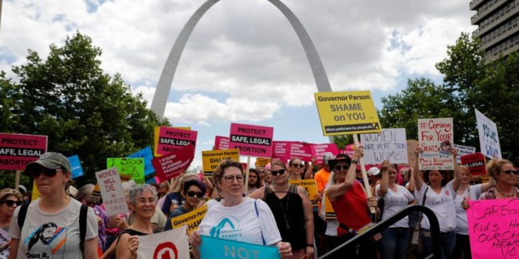 Missouri judge’s ruling throws last-minute curveball in abortion ballot fight