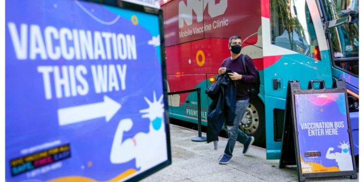 Former NYC COVID-19 czar admits attending sex, dance parties amid pandemic social distancing