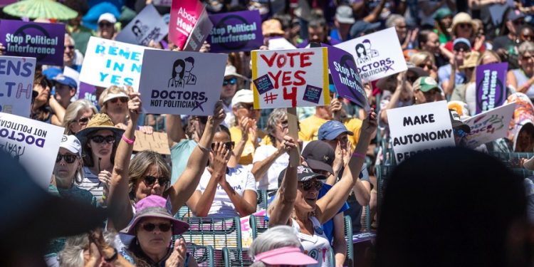 46 percent in Florida poll say they will vote for abortion rights amendment