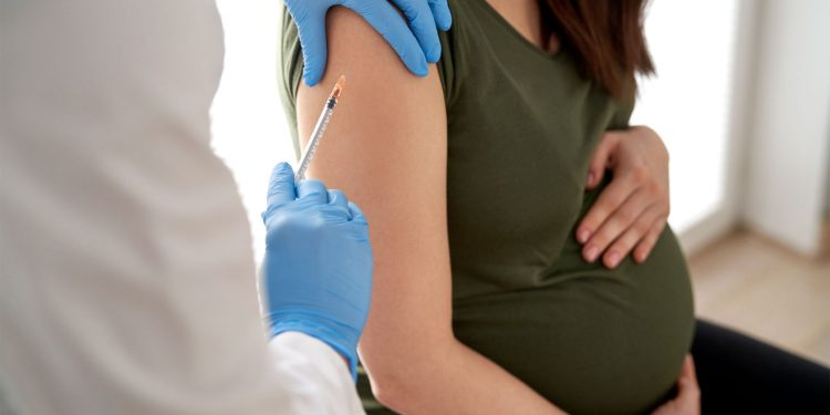 Study pinpoints optimal timing for RSV vaccine during pregnancy