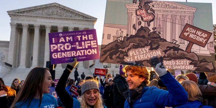 Abortion opponents unveil strategy to undermine state protections