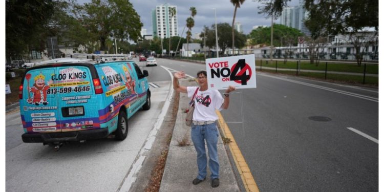 Minority in Florida snaps abortion rights winning streak