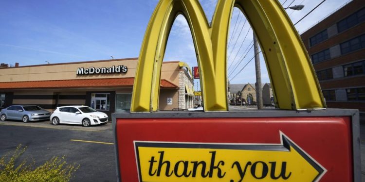 E. coli outbreak linked to McDonald’s onions is over: CDC