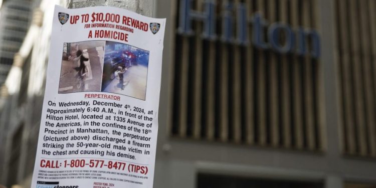 Manhunt underway after fatal shooting of UnitedHealthcare CEO