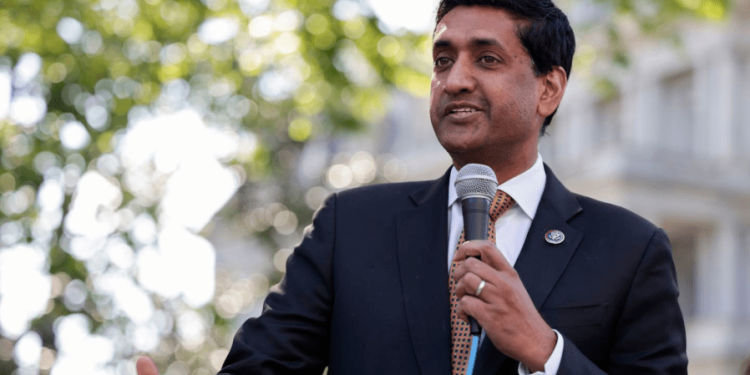 Khanna ‘not surprised’ by online vitriol after health insurance CEO murder