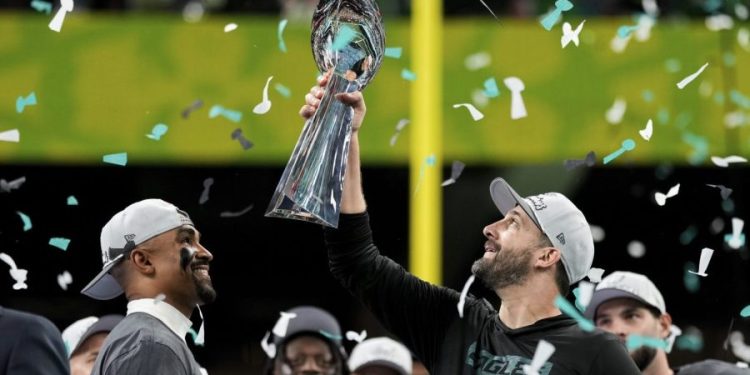 Super Bowl ‘flu’? Record number of employees didn’t go to work Monday, poll suggests