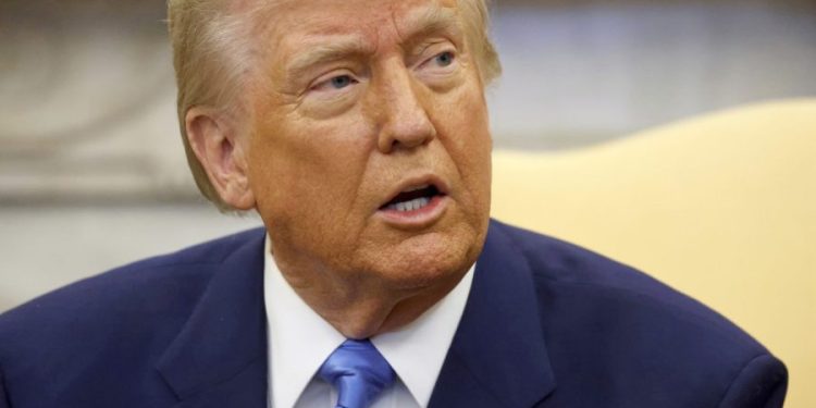 Trump issues executive order reinforcing hospital price transparency rule from first term