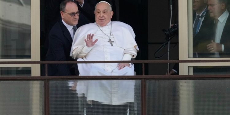 Pope Francis makes first public appearance since hospital stay