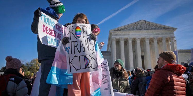 Appeals court partially overturns Ohio ban on transgender care for minors