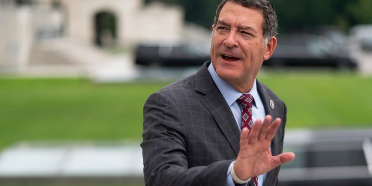 Bipartisan bill seeks to get rid of prior authorization