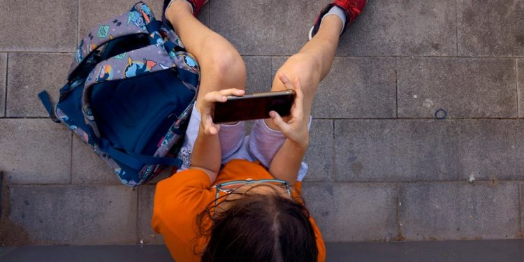 Smartphones may boost children’s mental health, study finds