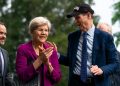 Warren, Wyden warn Trump policies could ‘decimate retirees’ savings’