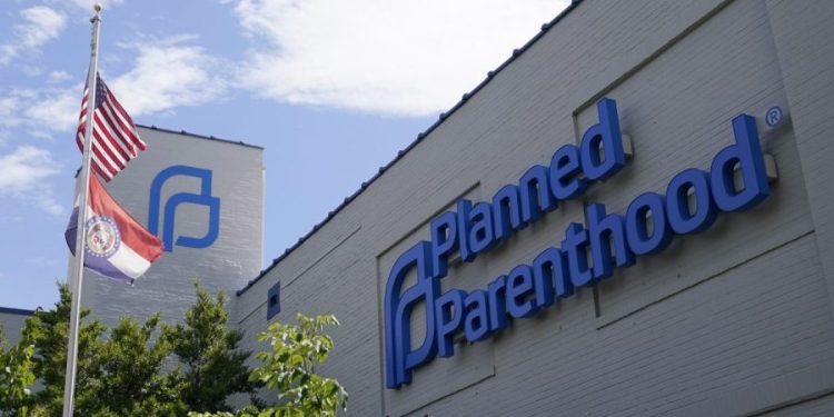States sue to stop Trump administration from defunding Planned Parenthood