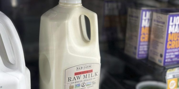 Raw milk tied to over 21 illness cases, 7 hospitalizations in Florida