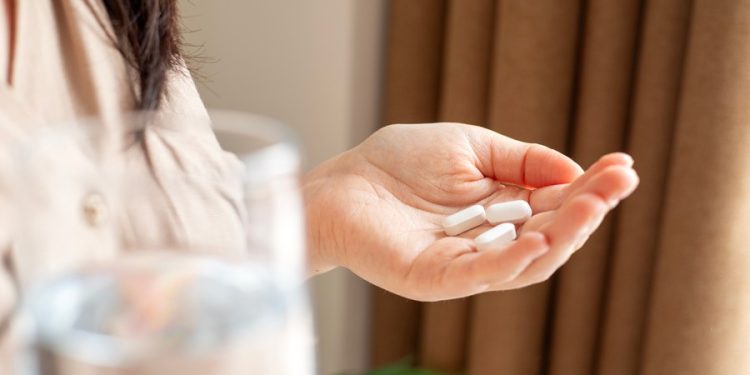 FDA eyes warning label for antidepressants during pregnancy