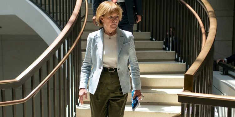 Minnesota senator tells RFK Jr. ‘stop peddling bulls‑‑‑’ on mass shootings