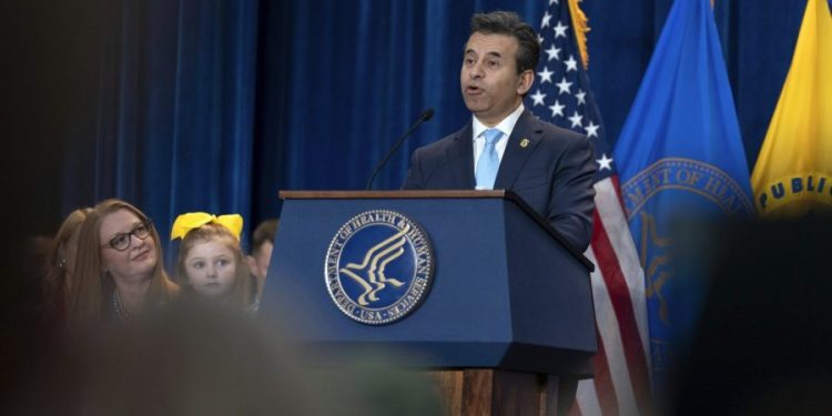 FDA commissioner on new COVID-19 vaccine rules: ‘Can’t be blind’