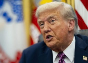 Trump signs order to crack down on prescription drug advertising