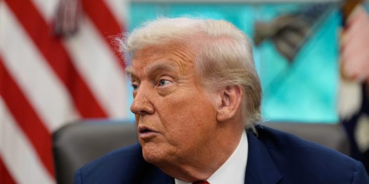 Conservative leaders urge Trump to let healthcare tax credits expire