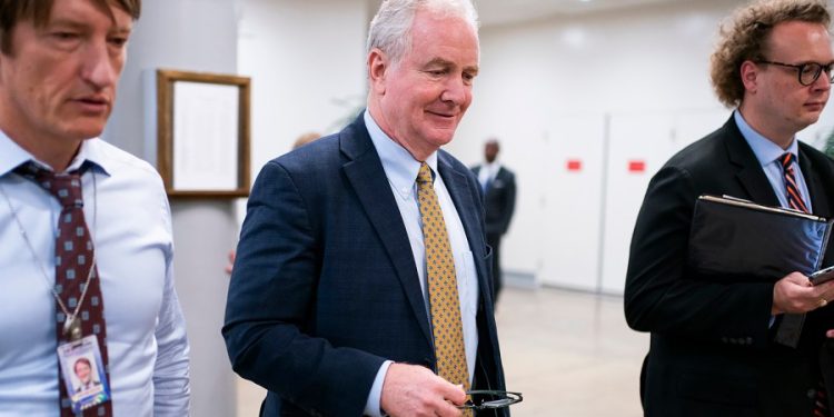 Van Hollen says Democrats ‘not going to write a blank check’ to avert shutdown