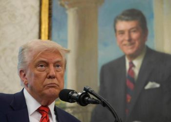 Trump tells Democrats to ‘do something’ ahead of ObamaCare premiums spike