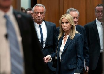 Cheryl Hines, Sunny Hostin spar over RFK Jr’s qualifications to lead HHS