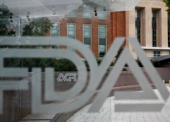 FDA: Baby formula tied to infant botulism cases still on store shelves