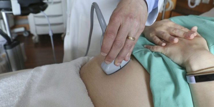 Pregnancy linked to accelerated biological aging, study finds