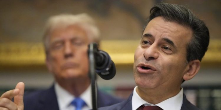 White House defends FDA chief against ‘uninformed attacks’ over review of abortion pill