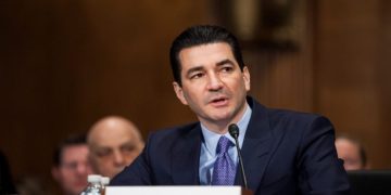Former FDA chief sounds alarm over HHS childhood vaccine overhaul