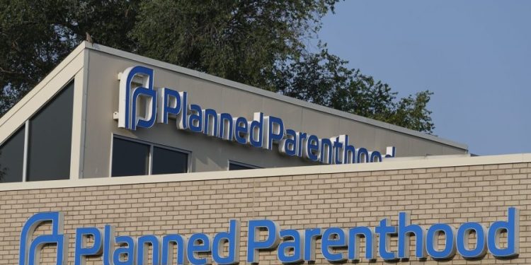 Planned Parenthood drops challenge over Trump administration Medicaid cuts
