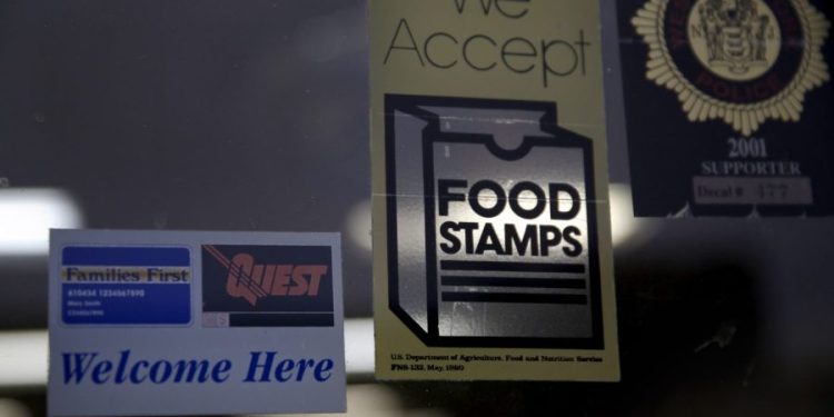 Food stamp recipients sue USDA over restrictions on candy, energy drinks