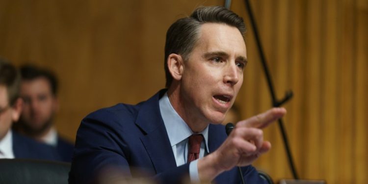 Hawley introduces bill to remove FDA approval for Mifepristone