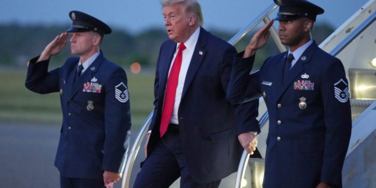 Poll: Trust in federal health agencies dropped sharply during Trump’s first year