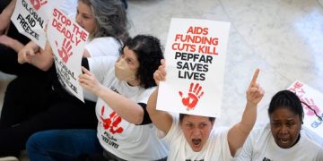 Faith groups urge White House to release funding for HIV/AIDS prevention