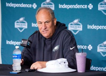 NFL coach jabs at Fauci while taking questions from reporters