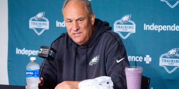 NFL coach jabs at Fauci while taking questions from reporters