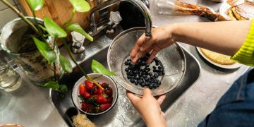 Can vinegar kill cyclospora? How to wash produce amid parasite outbreak