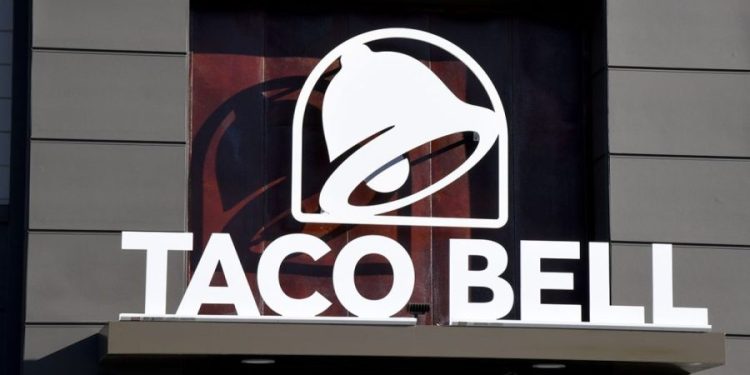 Taco Bell removing lettuce from some stores amid cyclosporiasis scare