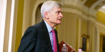 Cassidy will support CDC nominee, but attendance issues force vote postponement