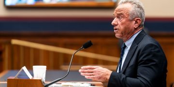 RFK Jr. plans COVID-19 vaccine injury list