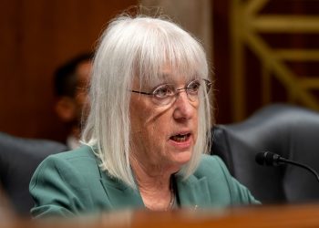 Senate Republicans block Dem attempt to end AI prior authorization in Medicare