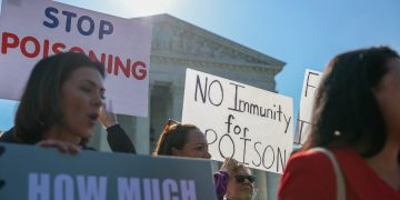 Republicans vote down farm bill amendment enabling lawsuits against pesticide companies, a blow to MAHA