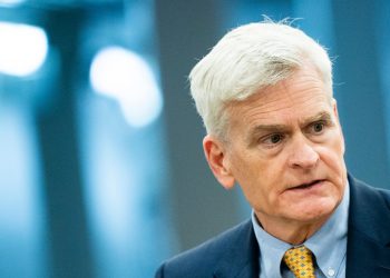 Cassidy criticizes Trump’s FDA pick, says her role in vaccine order is ‘almost disqualifying’
