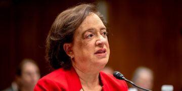 Kagan steers Supreme Court clear of high-profile surrogacy fight